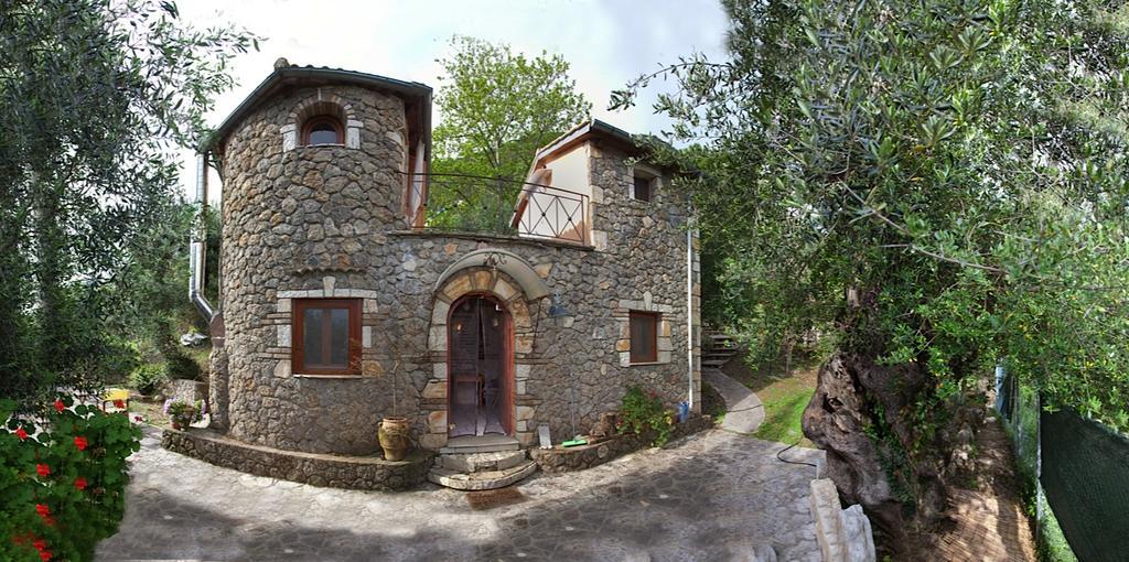 Villa Musician'S Round House & Castello Vátos Zimmer foto
