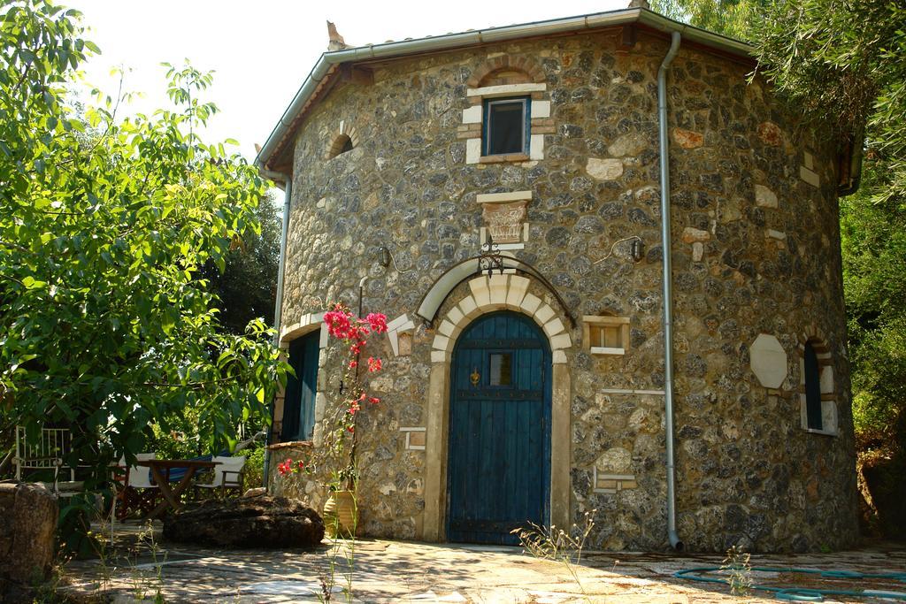 Villa Musician'S Round House & Castello Vátos Exterior foto